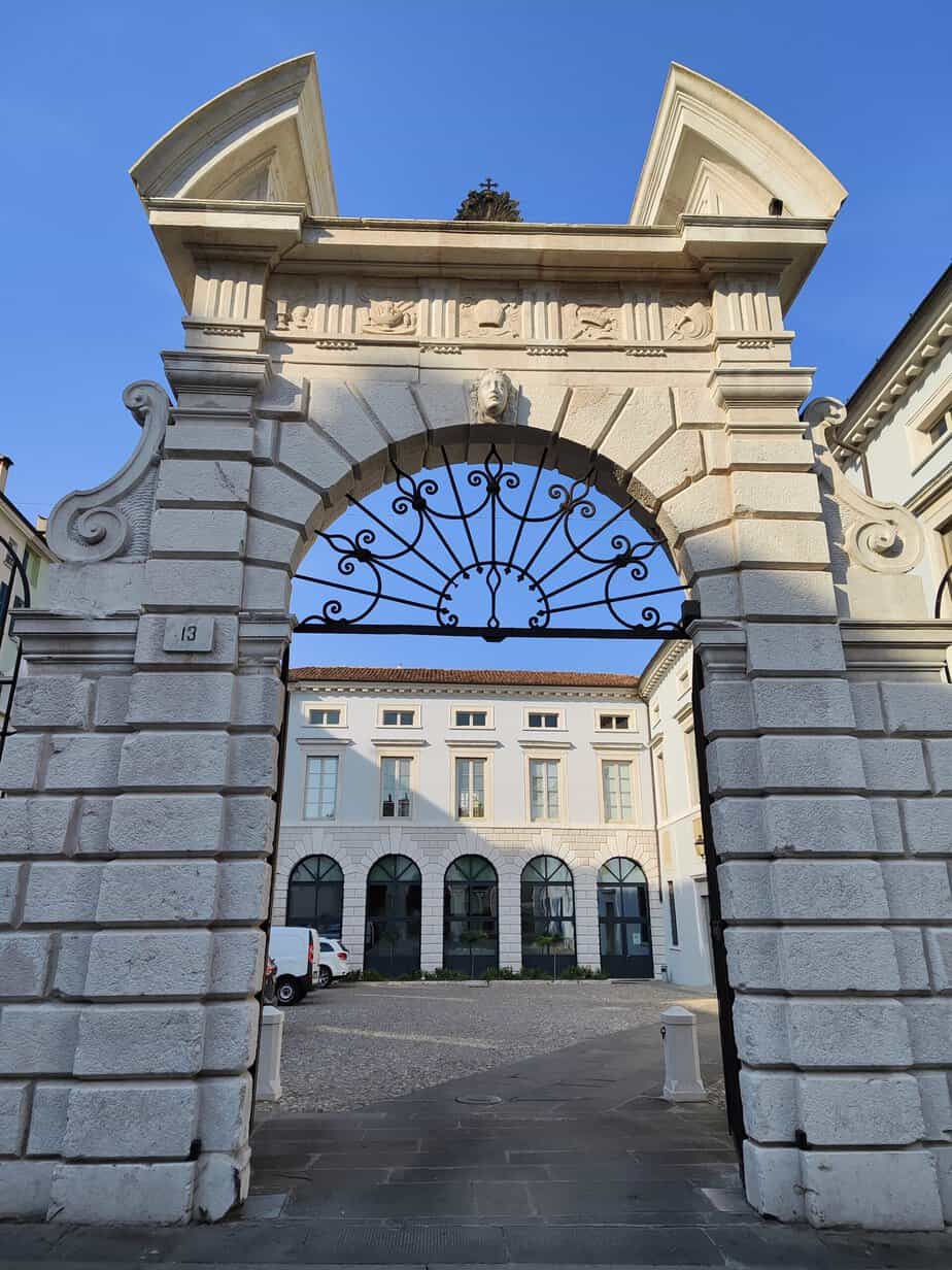 ABE in visita al Palazzo Vescovile di Brescia